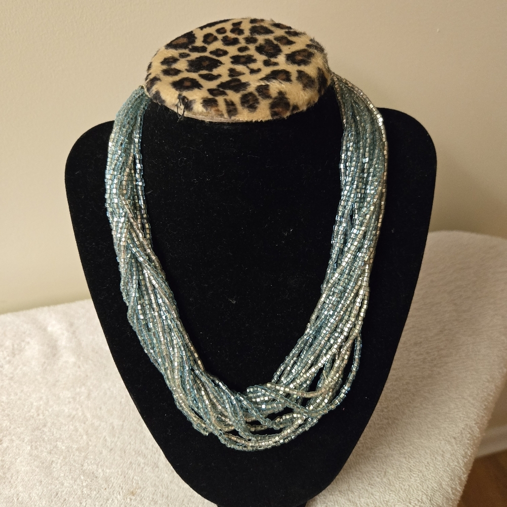 Vintage multiple strands of blue & silver seed bead necklace & clip on earrings